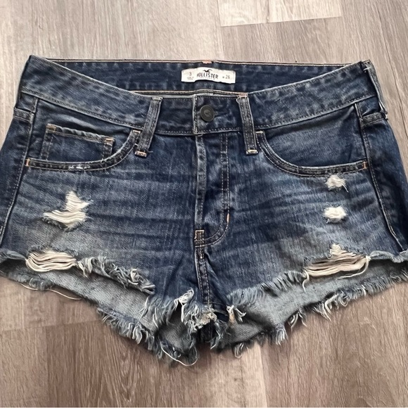 Hollister Jean Shorts sz 3/26 distressed low rise denim - Picture 8 of 9